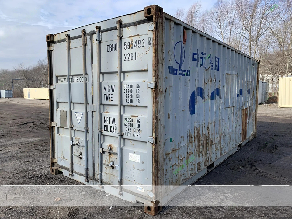 20 Fuß x 8 Fuß x 8,5 Fuß Gebrachter Versandcontainer – Grau | Wind- & Wasserdicht – Leichte Gebrauchsspuren