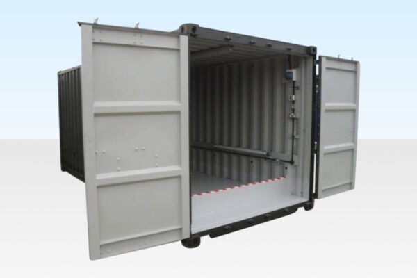 20 Fuß Container mit erhöhter Auffangwanne – Gefahrstoff-Lagercontainer – Neu (One Trip)
